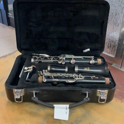 Yamaha Clarinet With Case