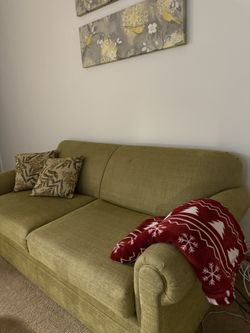 Green 3-seater couch in great condition