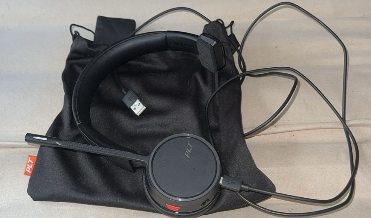 Plantronics Headset Wired/Wireless (Brand New)