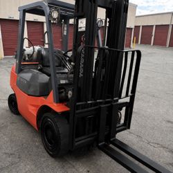 Toyota Forklift 