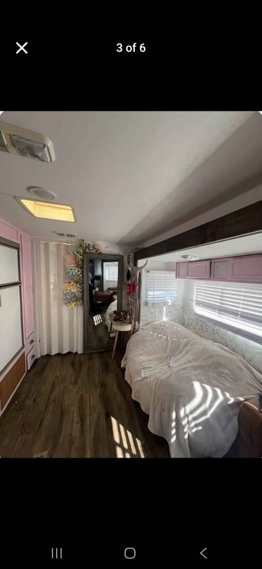 2002 Fleetwood Wilderness 27H Travel Trailer (Rv/Camper) - With Slide-Out
