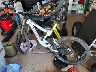 Norco DH mountain bike