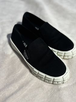 Prada worn only twice