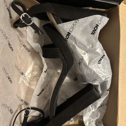 brand new heels 