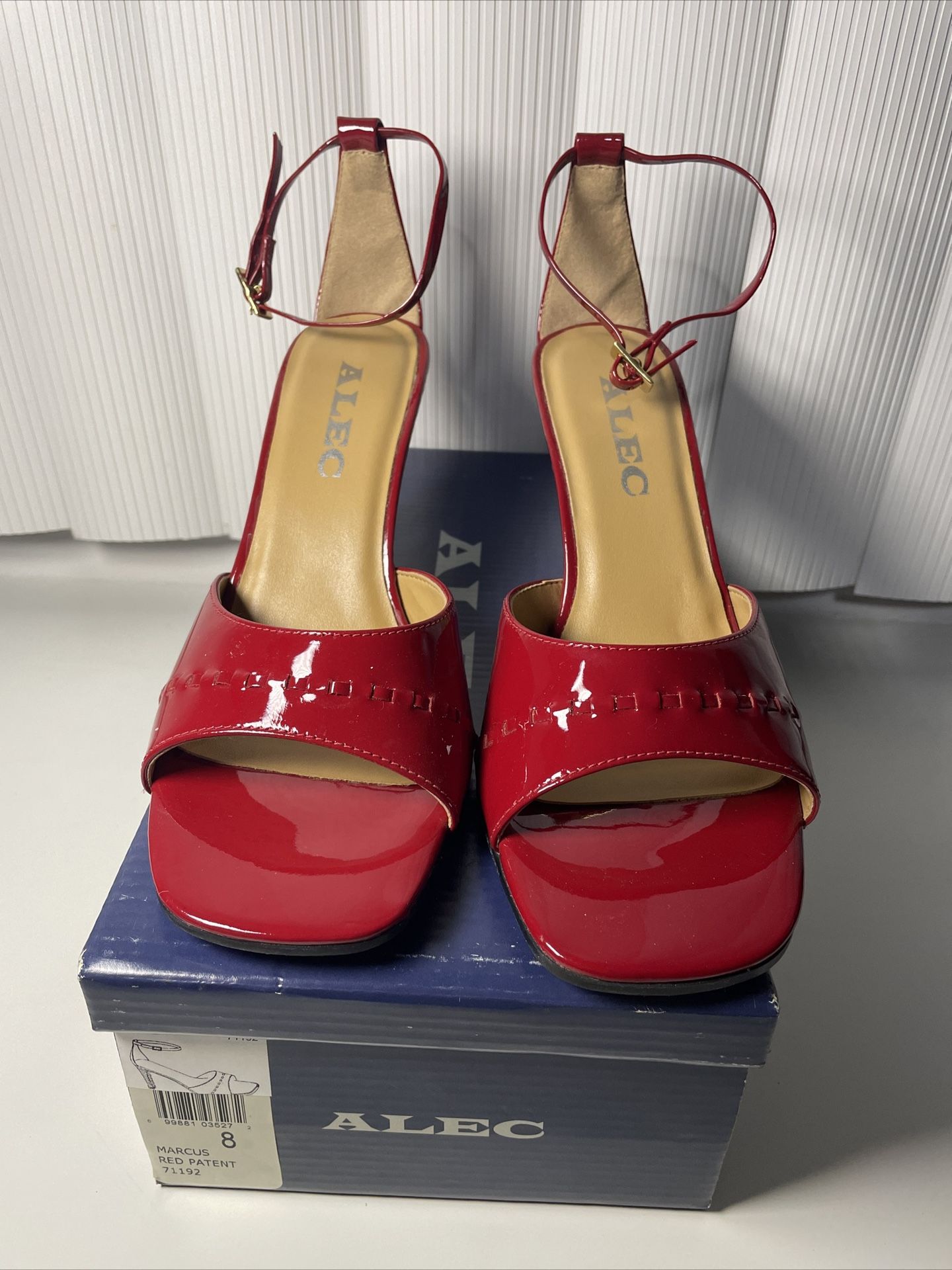 With Box Alec Women’s Marcus Red Parent Leather Heels Size 8 Heels Pumps