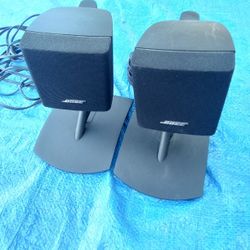 Bose Tabletop Speakers