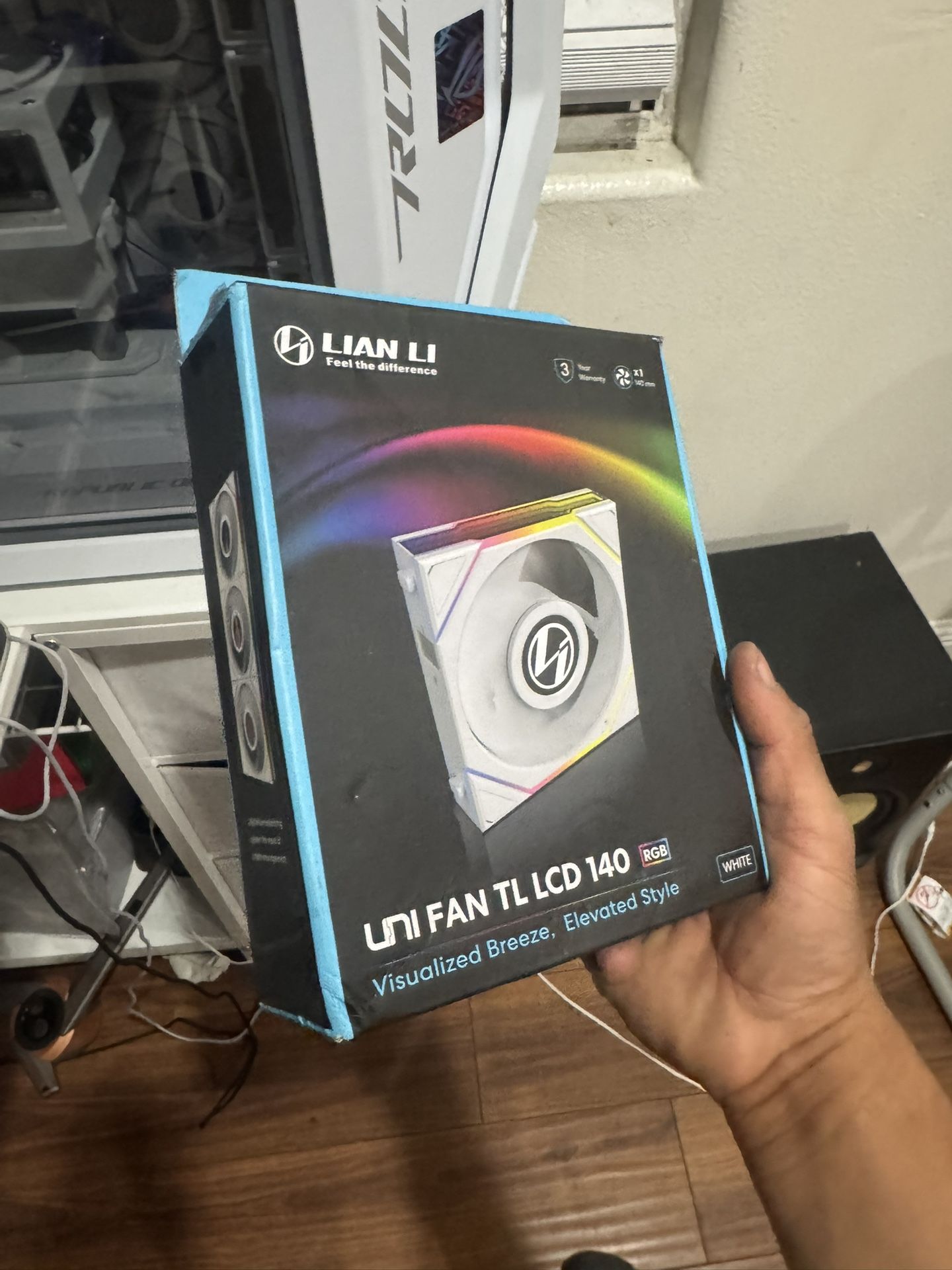 Lian Li Lcd Fan
