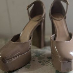 Madden Girl Womens Dion Block Heel Ankle Strap Platform Heels