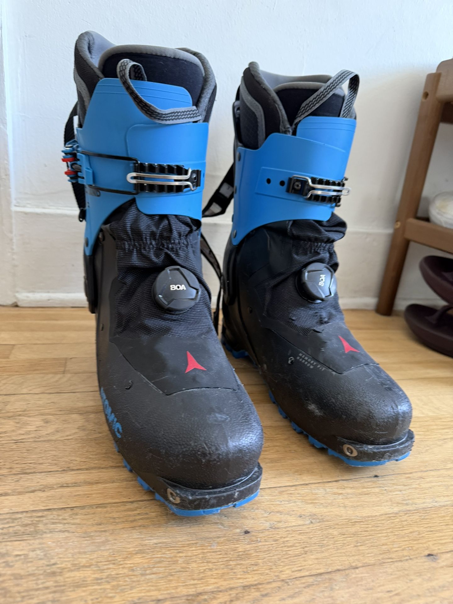 Atomic Lightweight Alpine Ski Boots