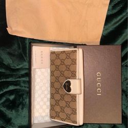 Gucci Canvas Monogram Heart Snap Wallet 