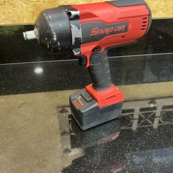 Snap on 18V 1/2" Cordless BRUSHLESS Impact CT9075 WITH 5AH BATTERY,snap On,snap On Ct9075,impact Driver,impact Drill,cordless Impact Drill,