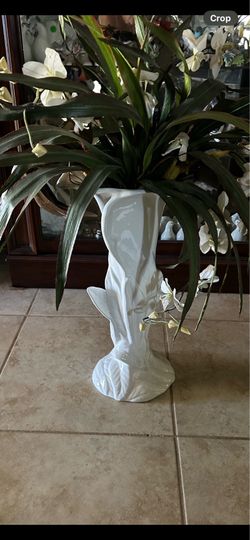 Vintage flower vase