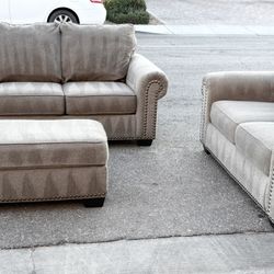 Large Sofa Set Couch Set ( Delivery Available)