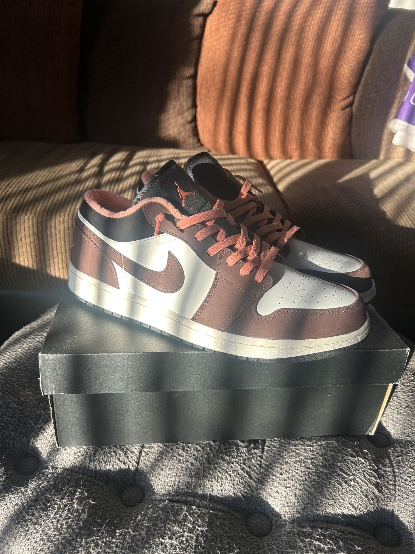 Jordan 1 low mocha