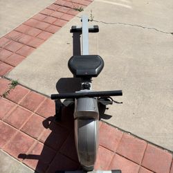 Rowing Machine 