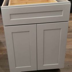 Grey Shaker Kitchen Cabinets