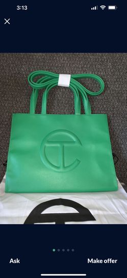 Medium Green Screen Telfar 💚🍀