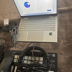 Hp Laptop Touch Screen i7 / MIDI Keyboard