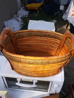 Wood basket