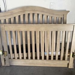 Double bed frame