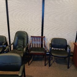 FREE OFFICE DESKS,CHAIRS, TABLES 