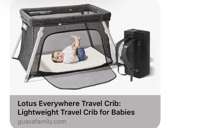 Lotus travel crib - like new condition