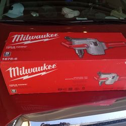 Milwaukee Corded Hole Hawg 