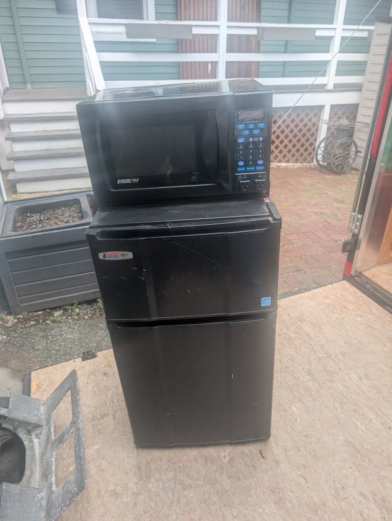 Micro/Fridge Combo