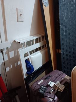 Single Bed. Here In Southwest Philly Clean