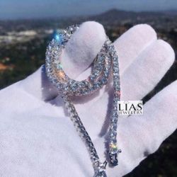 New 18k White Gold Tennis Chain 