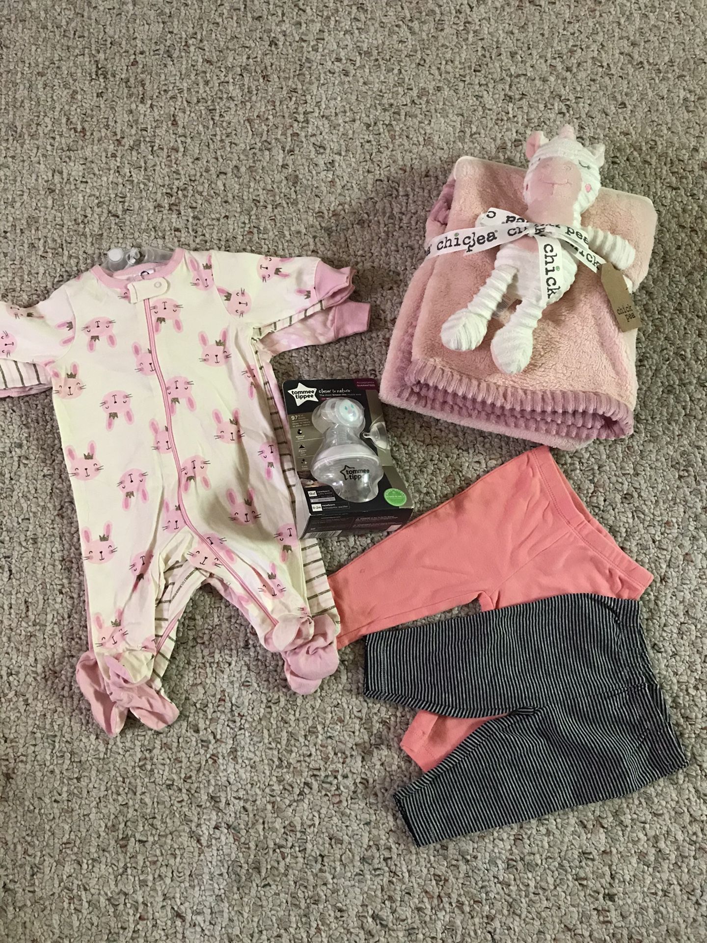 Baby girls Clothes sz New Born