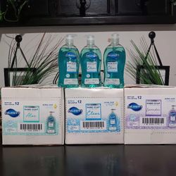 🔥12 Large Bottles Of Hand Soap $10🔥