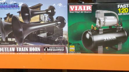 HornaBlaster 120 PSI compressor with air source kit