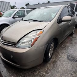 2007 Toyota Prius hybrid parts exhaust rims doors trunk lid taillights axel