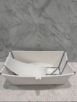 Stokke Flexi Bath Foldable Baby Bathtub with Newborn Support β White