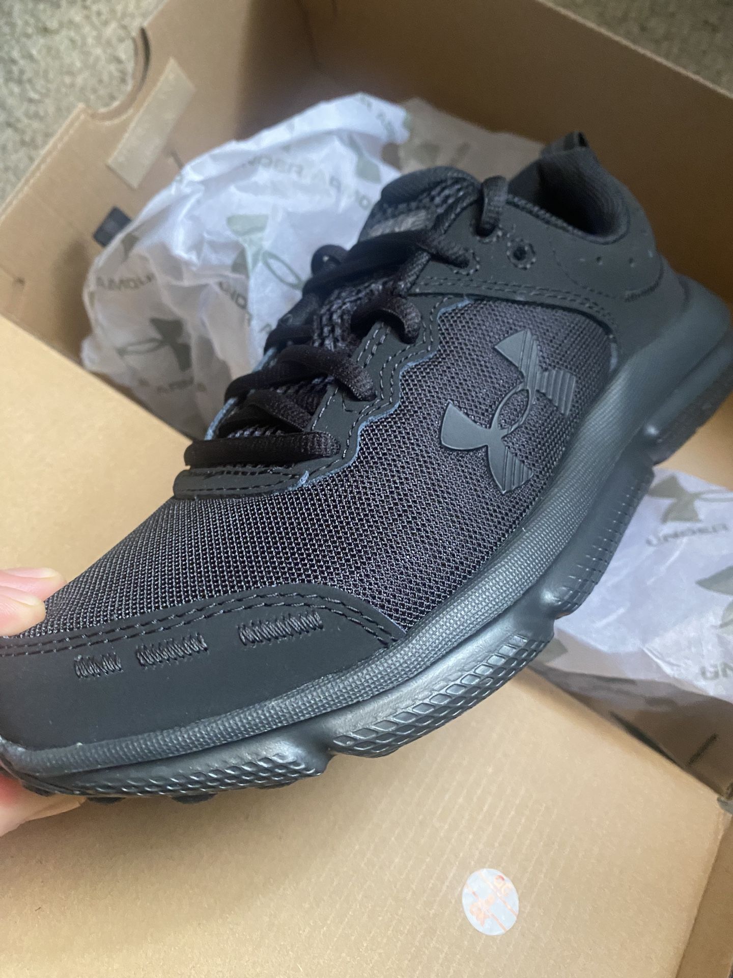 Under Armour Shoes 5Y