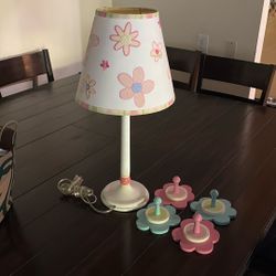 Lamp And 4 Flower Hooks Girls Room 