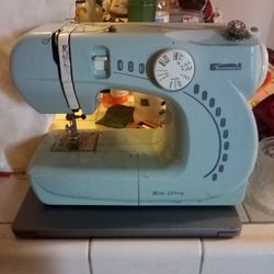 Antique Sewing Machine  Good Condition With Original Cover 