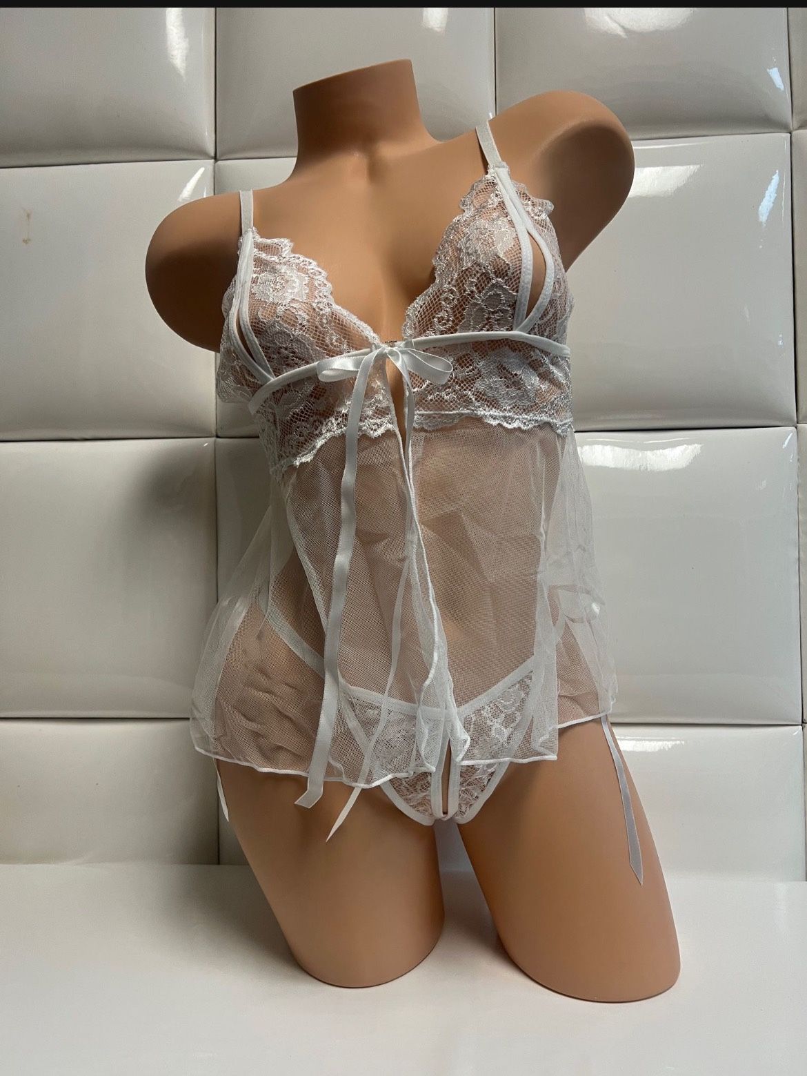 Panty And Bra Lingerie- 2piece Brand New $15 Pick Up Price-fits M-L- Nuevos