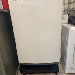 Washer With Stand 