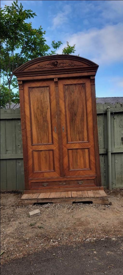 Armoire