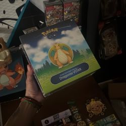 Pokemon Go Dragonite VSTAR Premier Deck Holder Collection 
