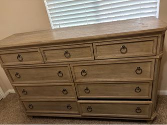 9-Drawer Dresser (Tan/Brown)