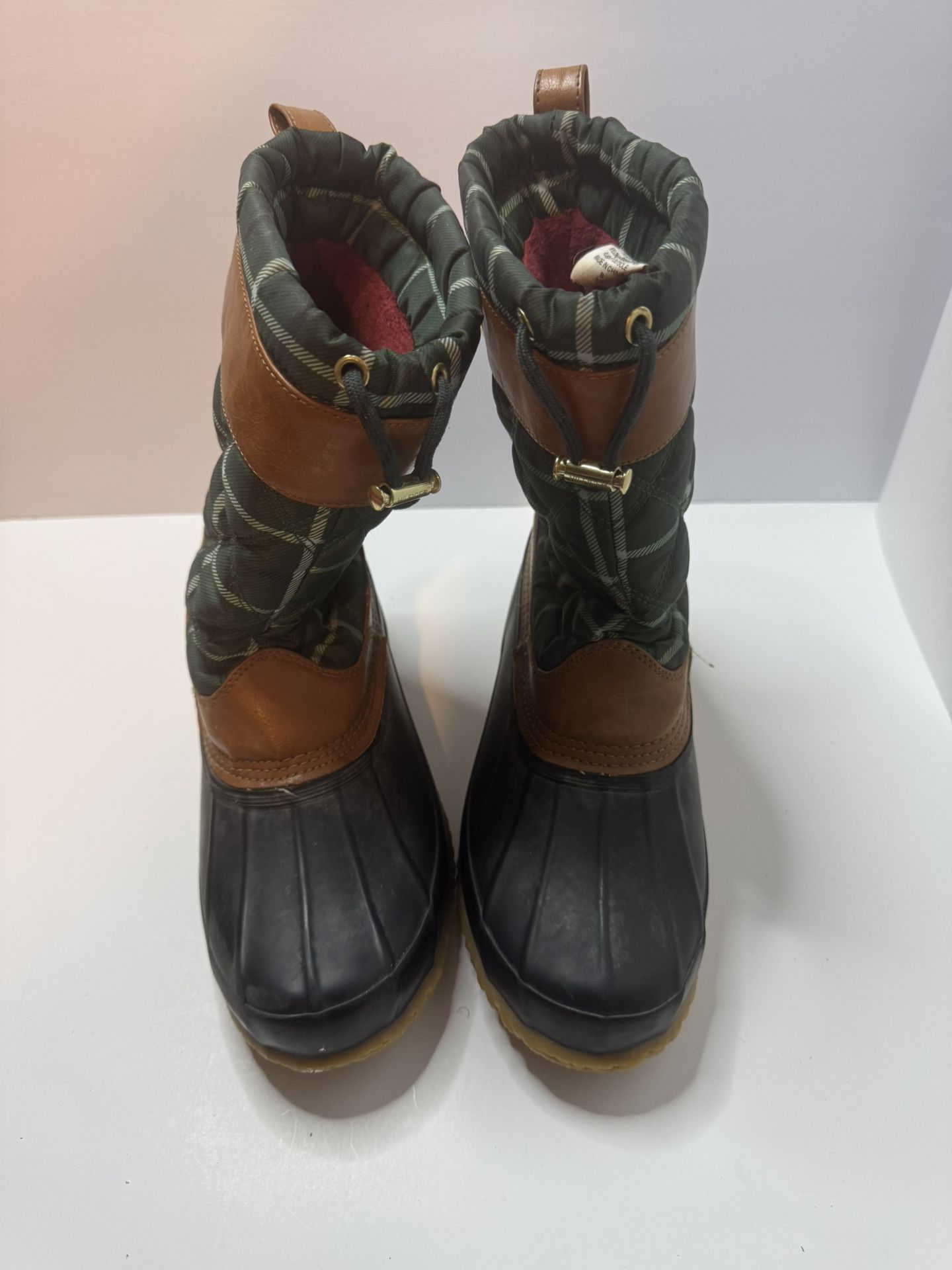 Tommy Hilfiger Acadia Snow Boots Size 8