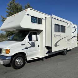 2005 Jayco Greyhawk 28Ft class c 2 Slides 
