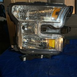 Front right headlight Ford F150
