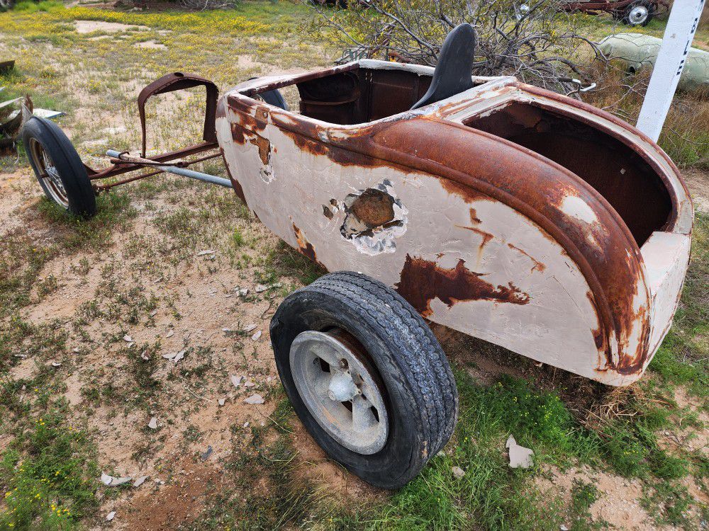 Hot Rat Rod 1920s 1930s Ford Single Seat Project Car Parts Yard Art