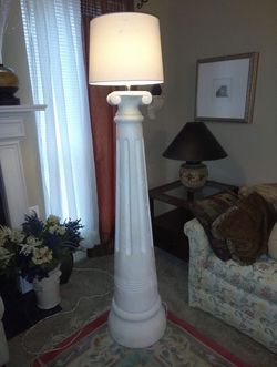 Roman Column Lamp