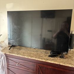 43 inch Onn Roku TV