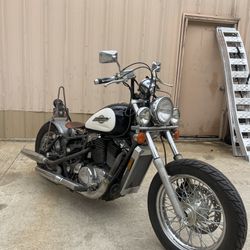 1995 Honda shadow 650cc classic Motorcycle Project Was Running NEED GONE 